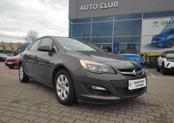 Opel Astra cena 35900 przebieg: 116182, rok produkcji 2015 z Łódź małe 254